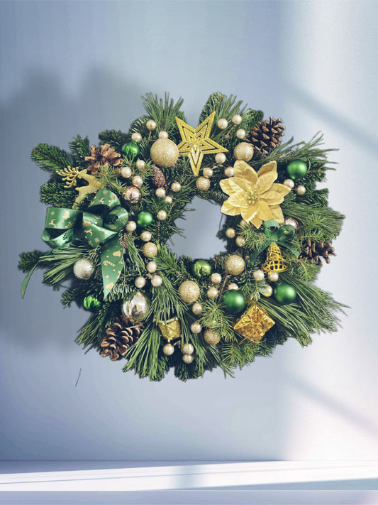 Natural Christmas Wreath in gold and green