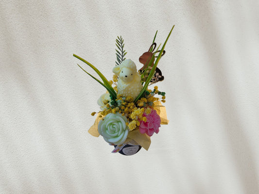 Small Easter  arrangement with scented candles