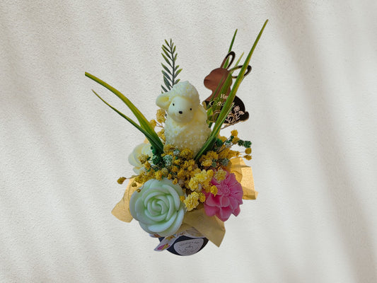 Small Easter  arrangement with scented candles